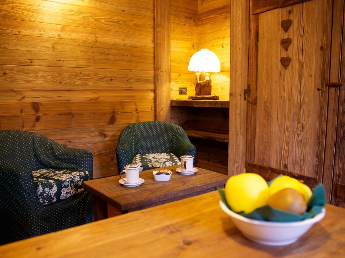 Hotel Milleluci Аоста Экстерьер фото